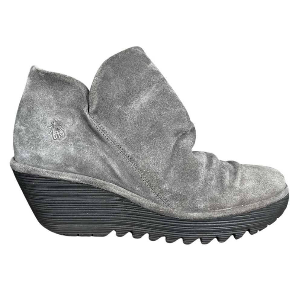 Fly London Women’s Yip Grey Suede Wedge Ankle Boot Size 41 US 10